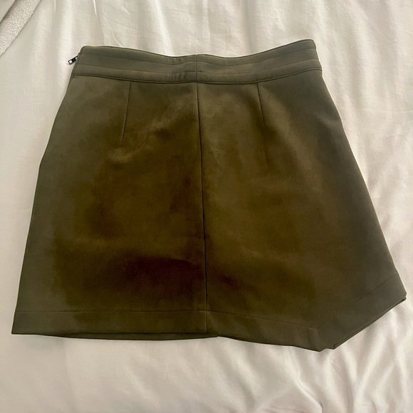 BB Dakota Steve Madden Size 2 Mini Skirt NWOT - Picture 1 of 3